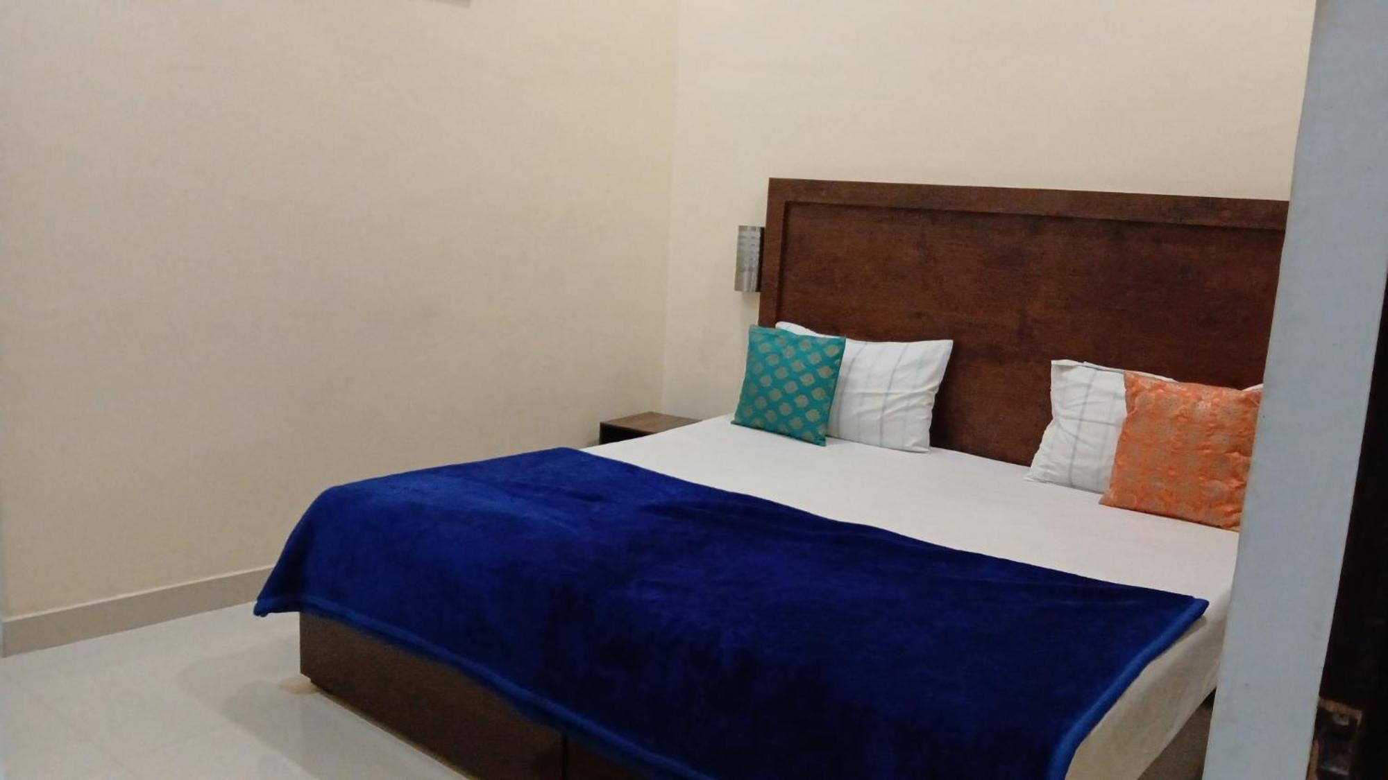The Highvill Home Stay Khajurāho エクステリア 写真